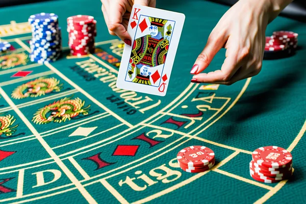 Trò chơi Dragon Tiger trực tiếp tại Suncity888