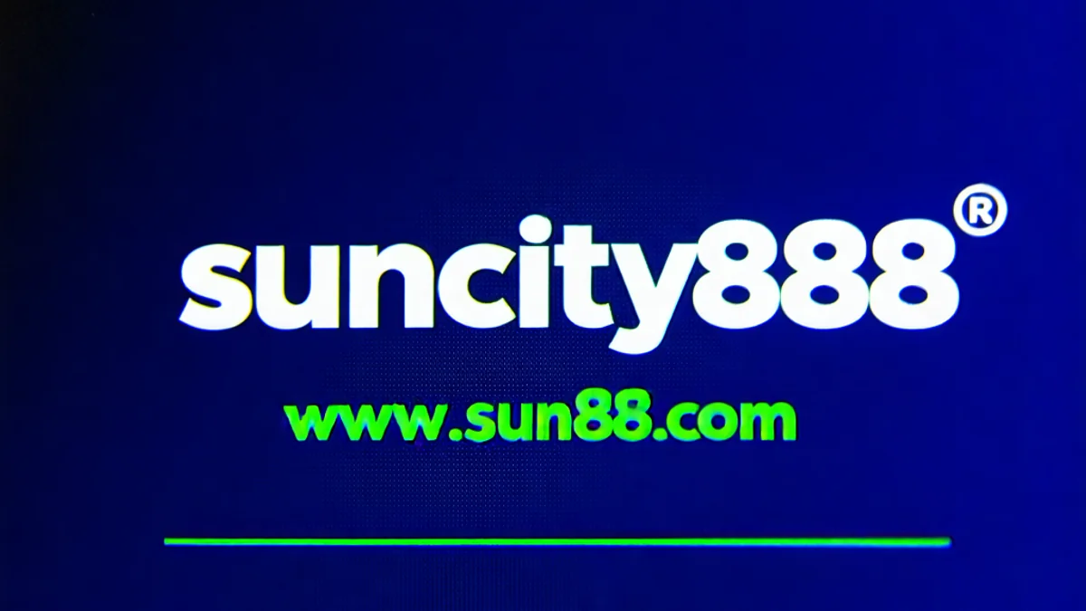 Màn hình trình duyệt hiển thị link Suncity888 chính thức với biểu tượng khóa an toàn, nhấn mạnh việc truy cập đúng đường dẫn để bảo vệ thông tin.